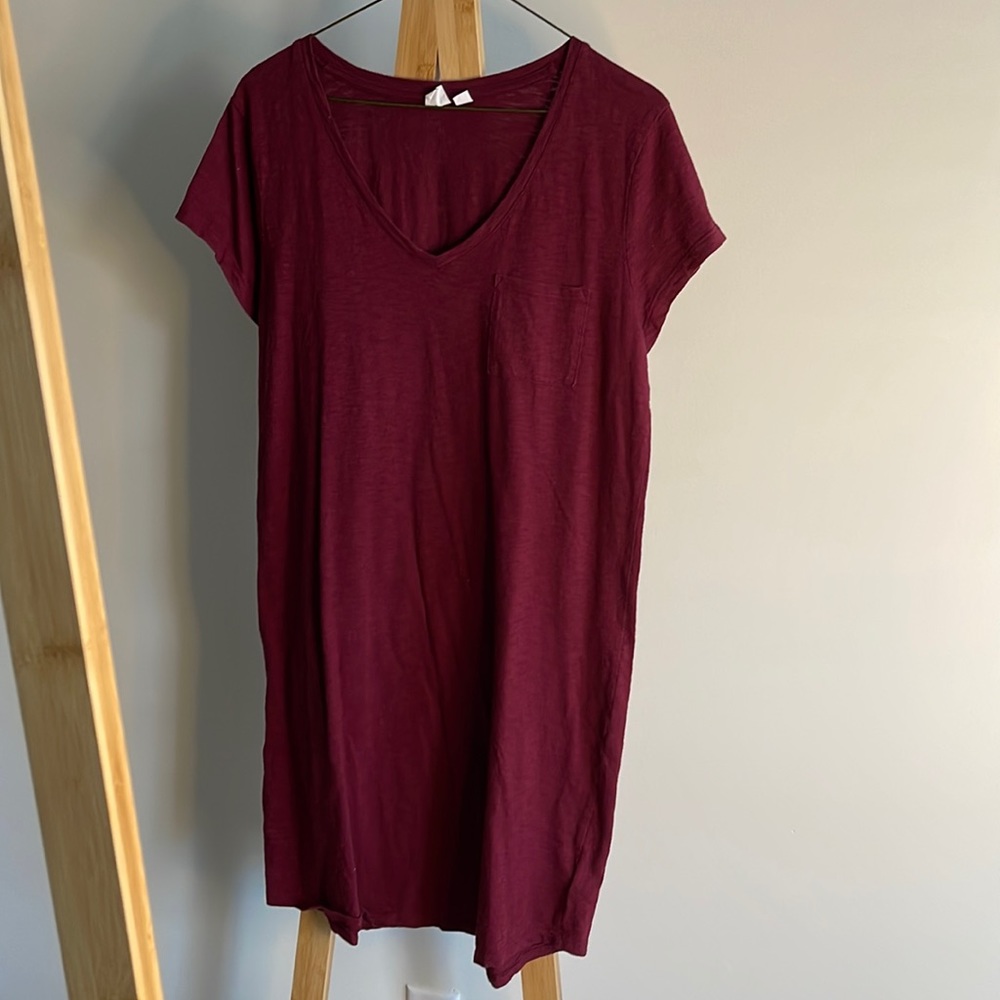 Burgundy V-Neck T-Shirt Dress